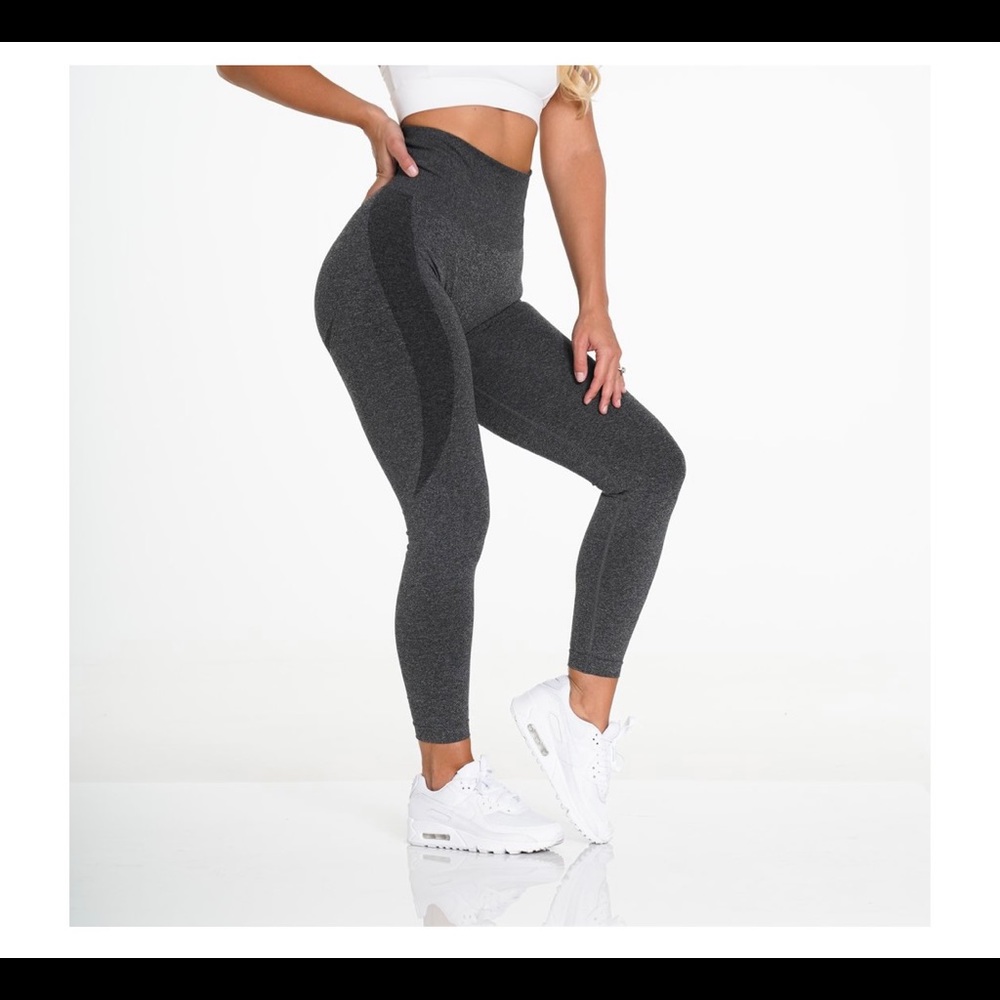 NVGTN contour leggings